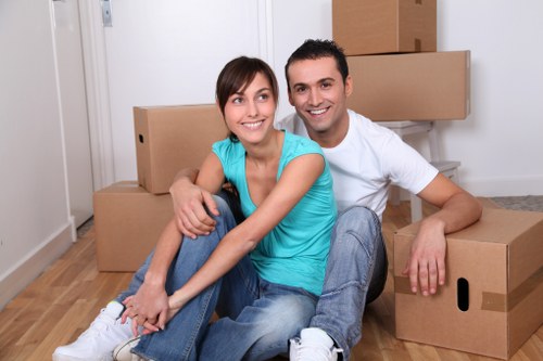 East London packing and unpacking service for Mile End homes and businesses